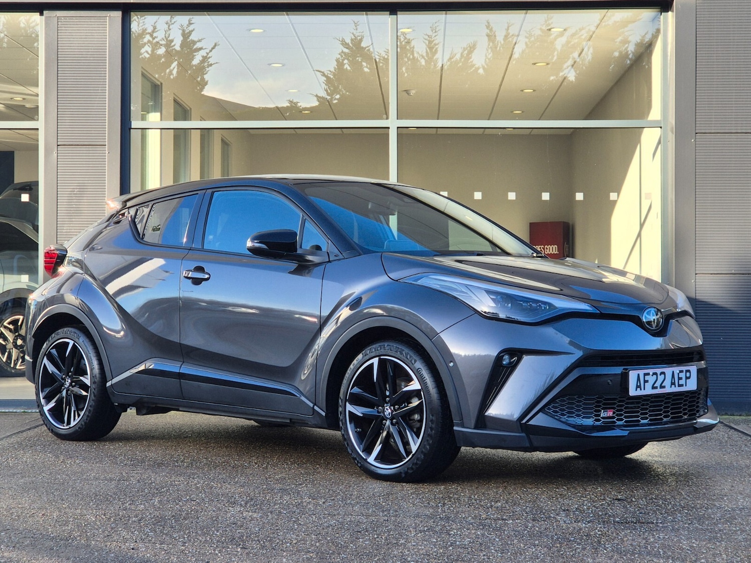 Used Toyota C-HR 2022 for sale - 77576309: Photo 1