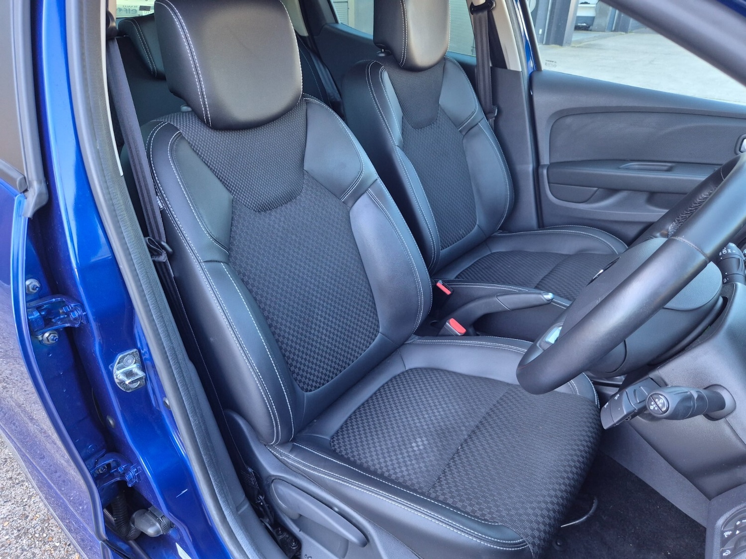 Used Renault Clio 2019 for sale - 78172737: Photo 27