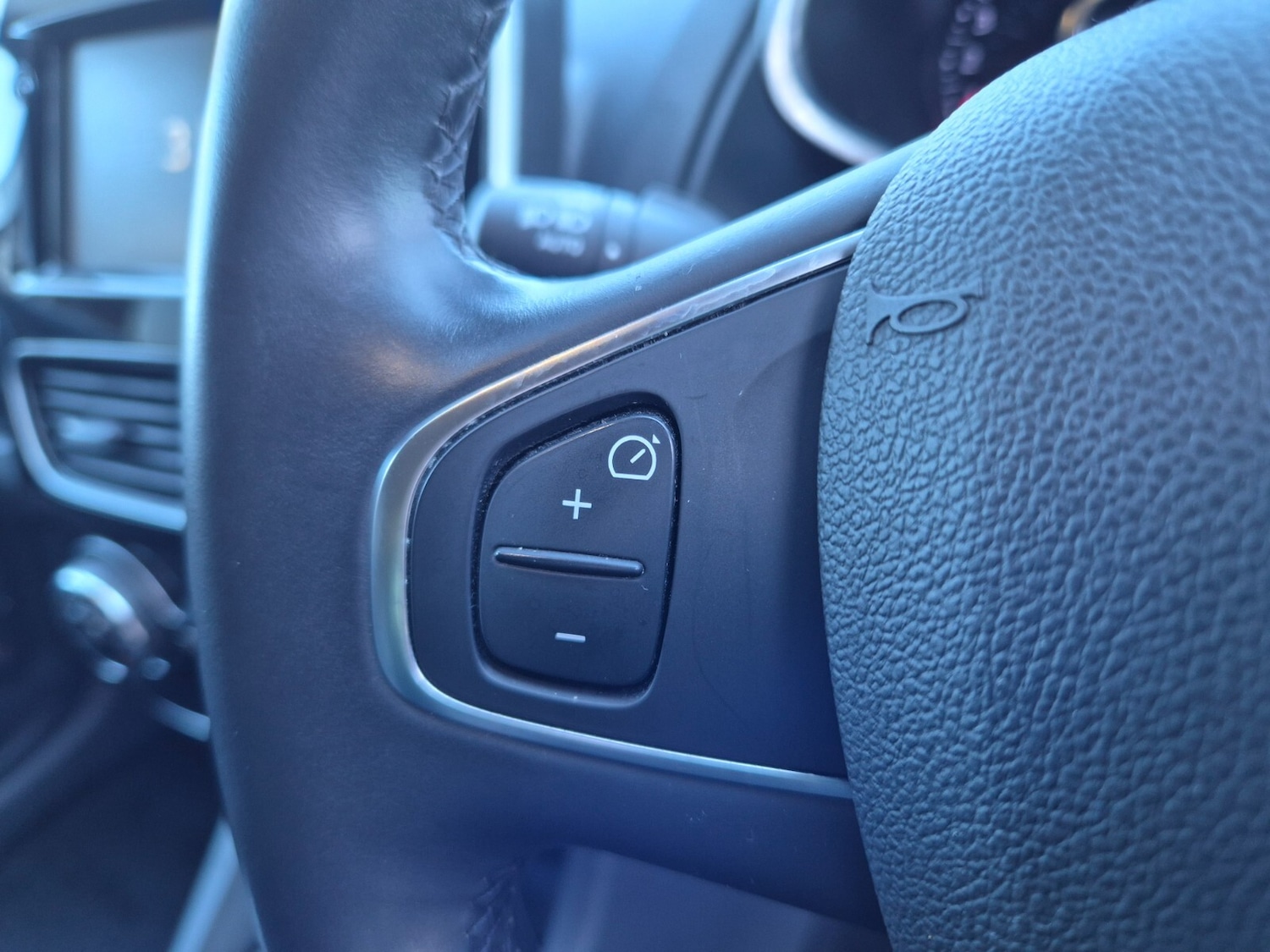 Used Renault Clio 2019 for sale - 78172737: Photo 32