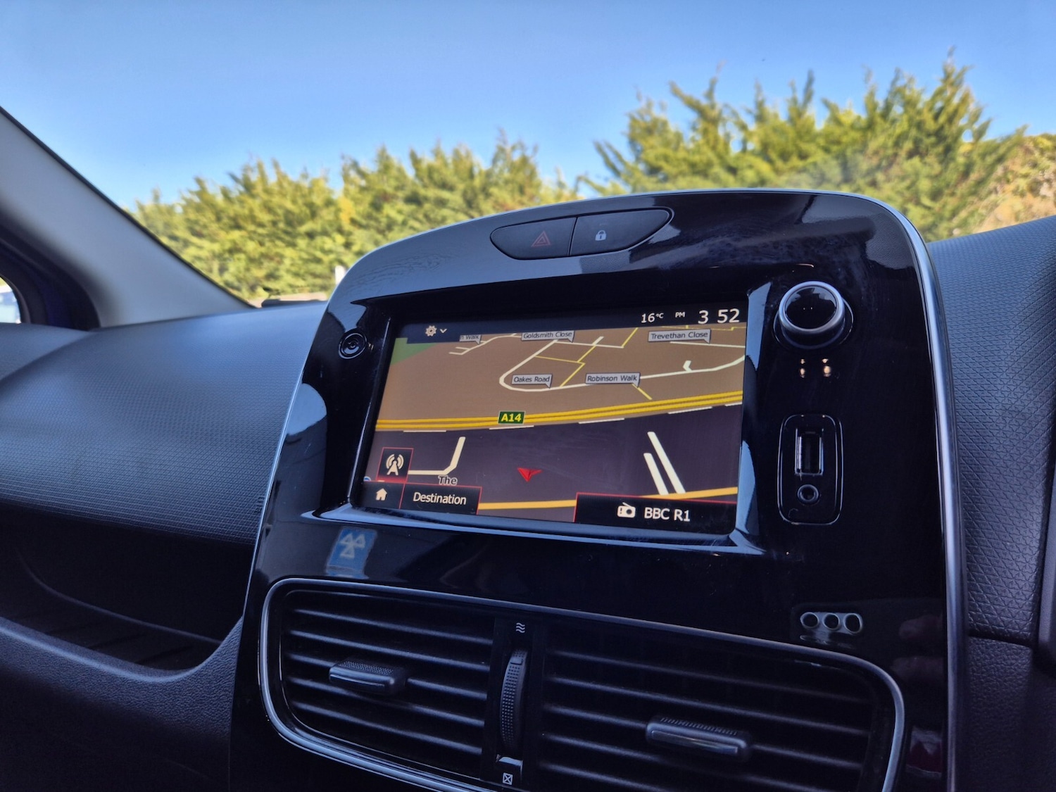 Used Renault Clio 2019 for sale - 78172737: Photo 43