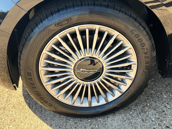 Used Fiat 500 2024 for sale - 75354592: Photo 11