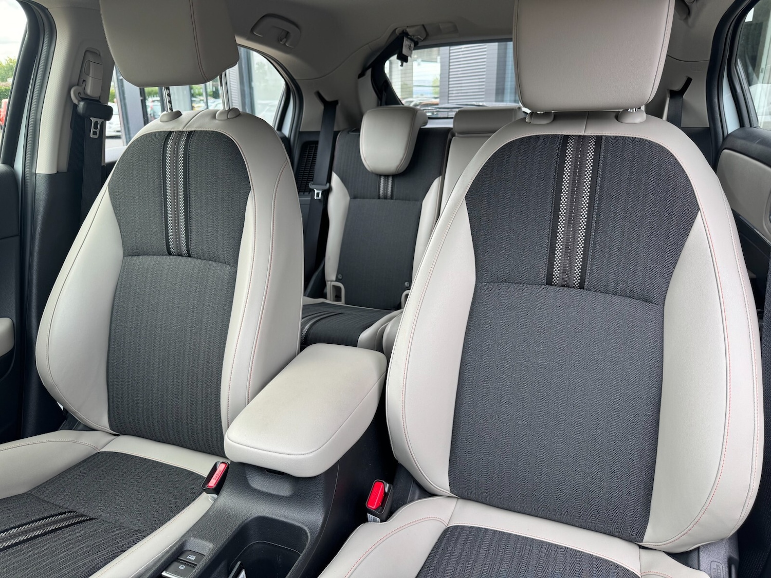 Used Honda HR-V 2023 for sale - 77079060: Photo 27