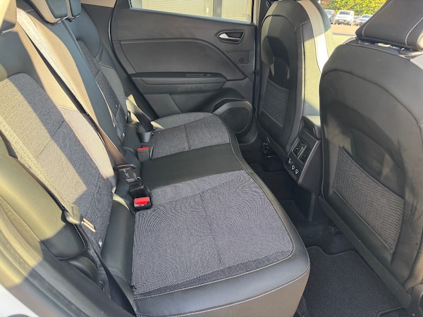 Used Renault Captur 2021 for sale - 75534202: Photo 29