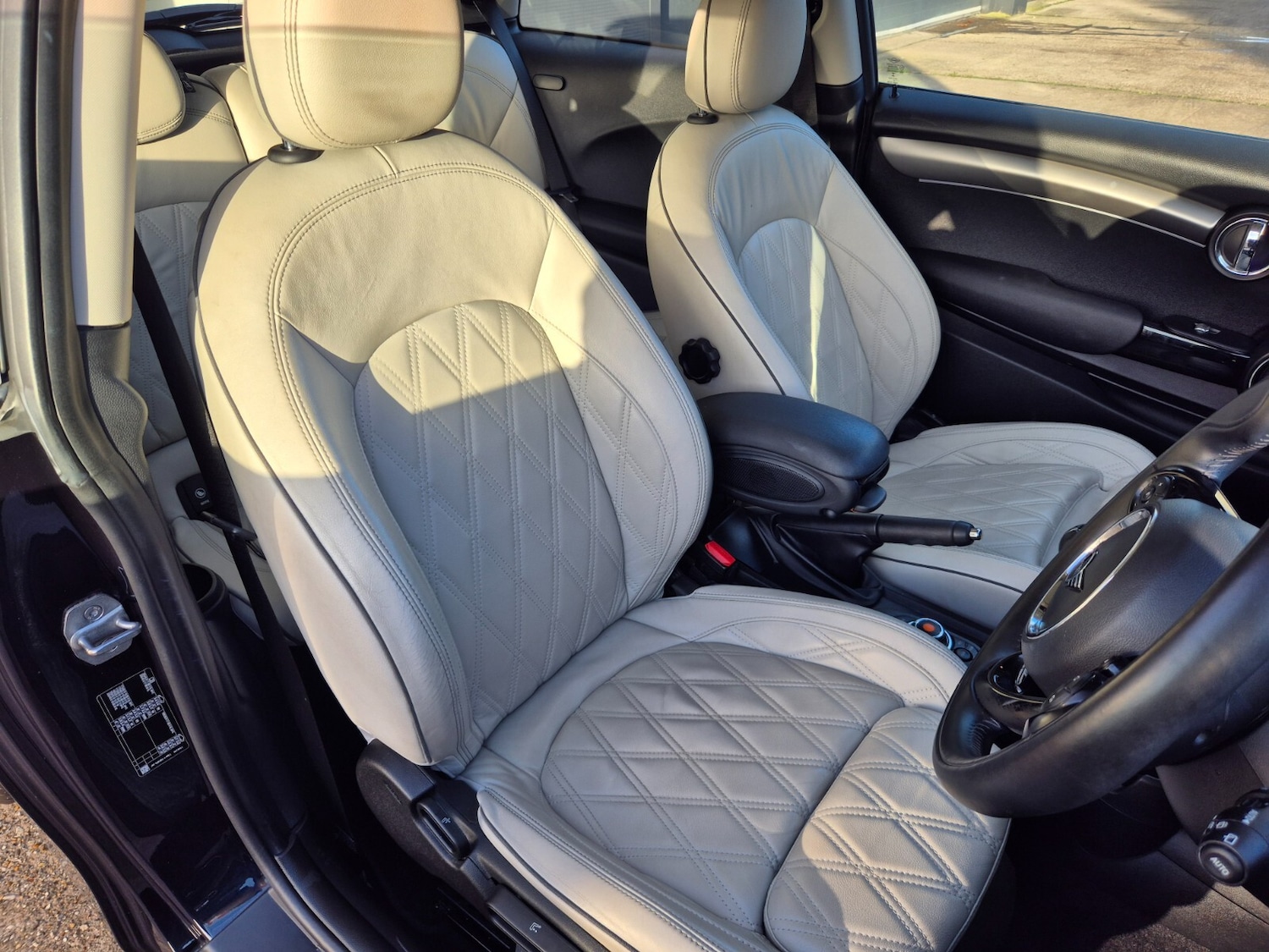 Used MINI Hatch 2020 for sale - 76861687: Photo 28