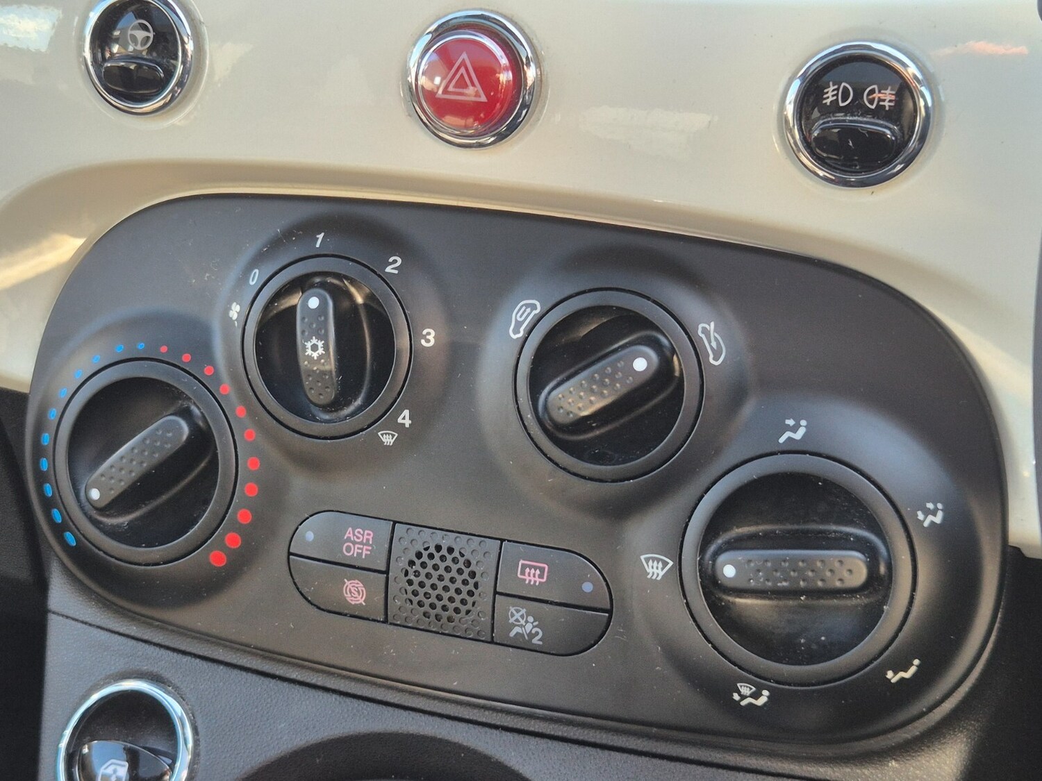 Used Fiat 500 2023 for sale - 78094669: Photo 42