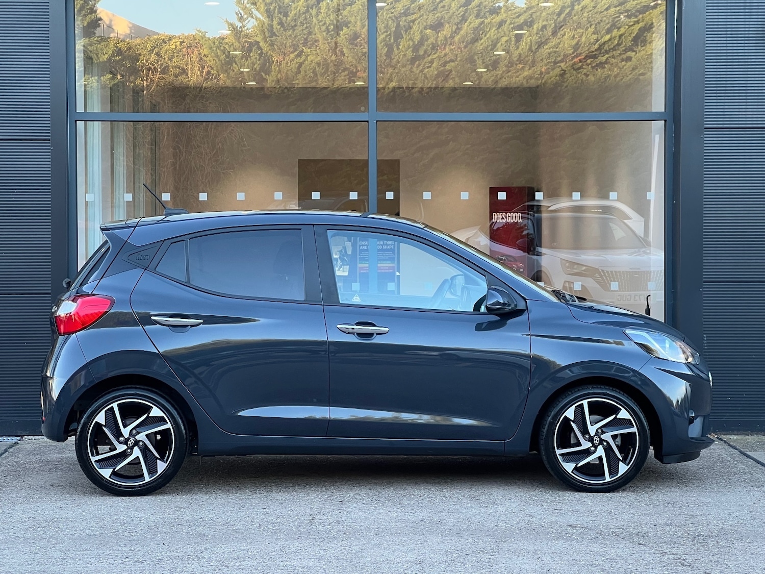 Used Hyundai i10 2023 for sale - 76350986: Photo 12