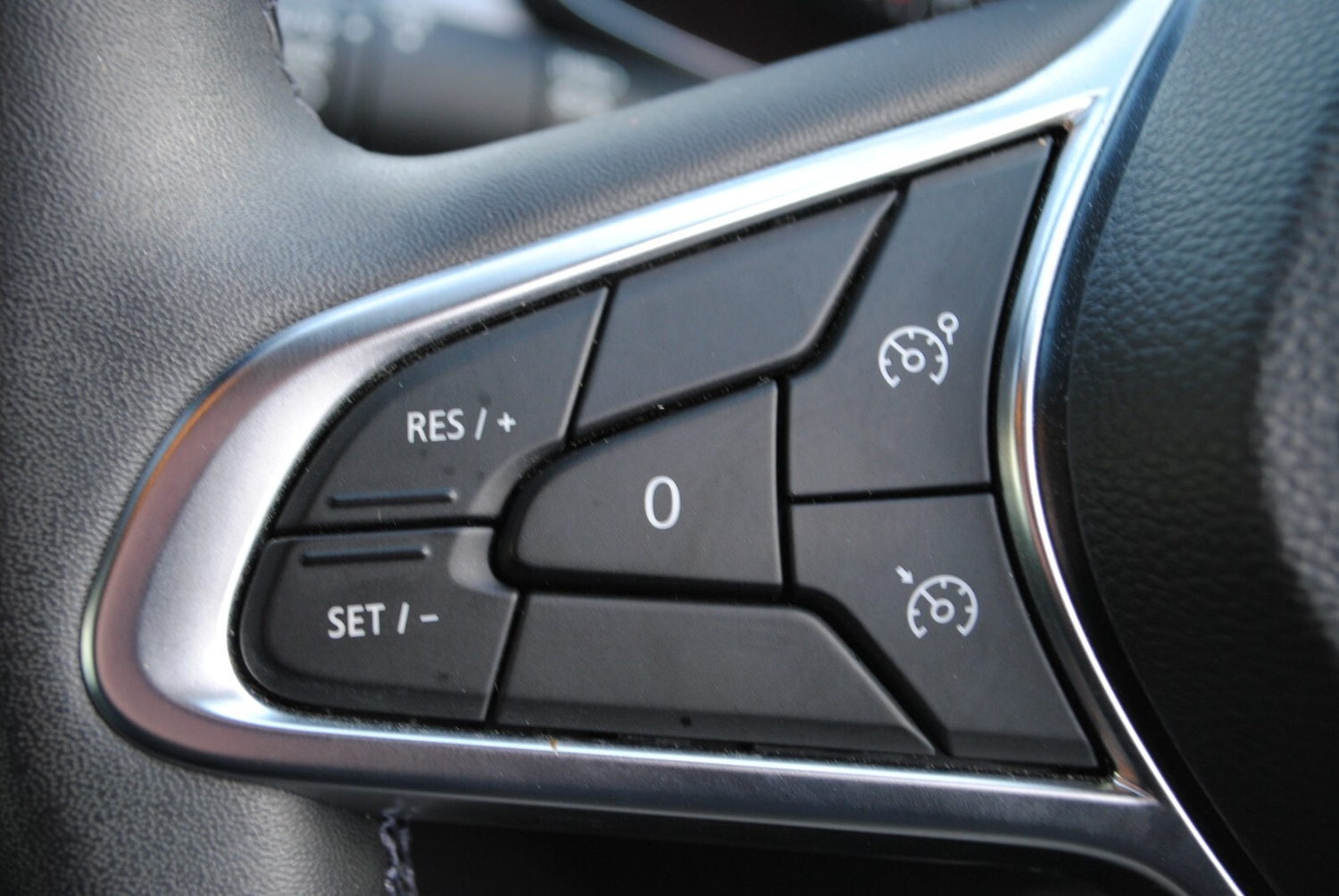 Used Renault Captur 2021 for sale - 76868898: Photo 32