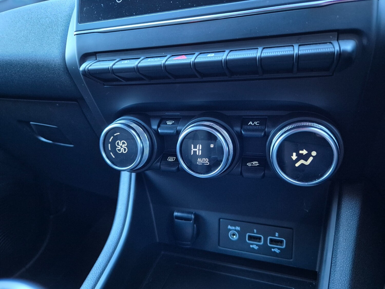 Used Renault Captur 2021 for sale - 76868898: Photo 46