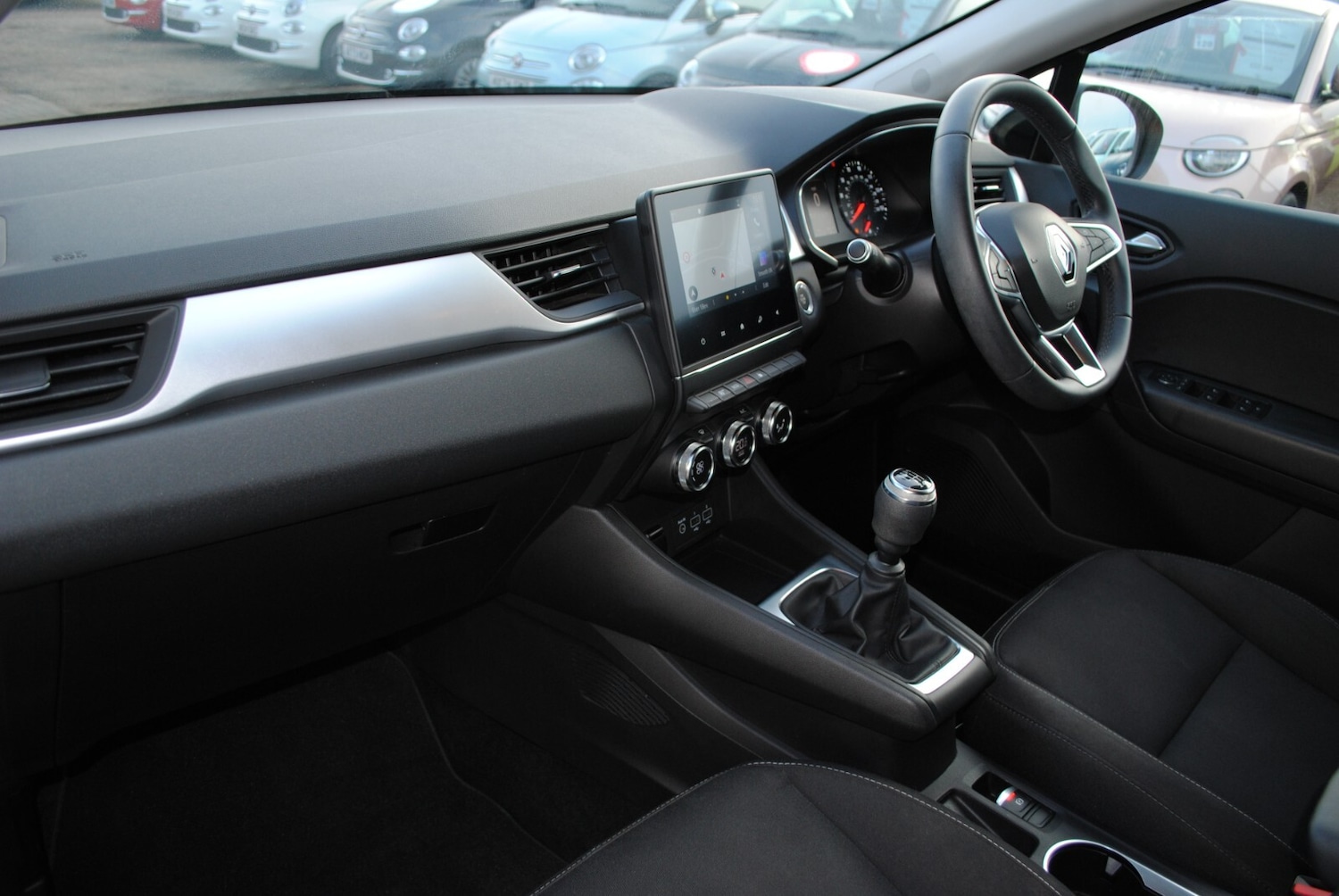 Used Renault Captur 2021 for sale - 76868898: Photo 6