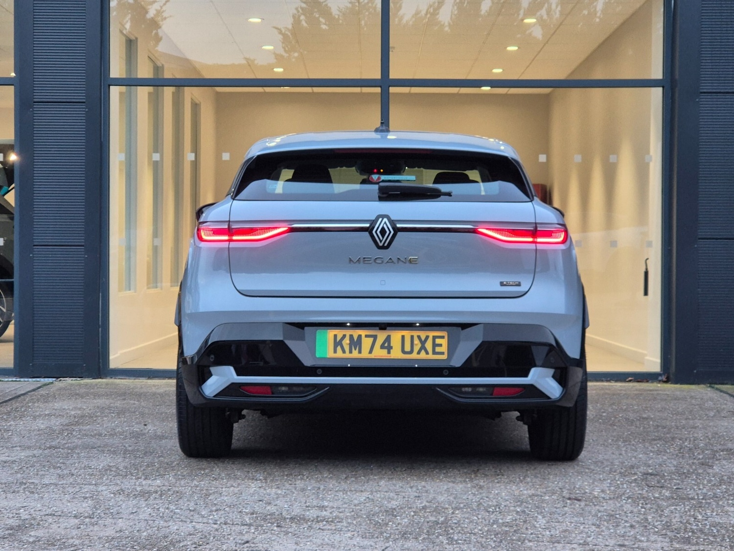 Used Renault Megane E Tech 2024 for sale - 76868890: Photo 4