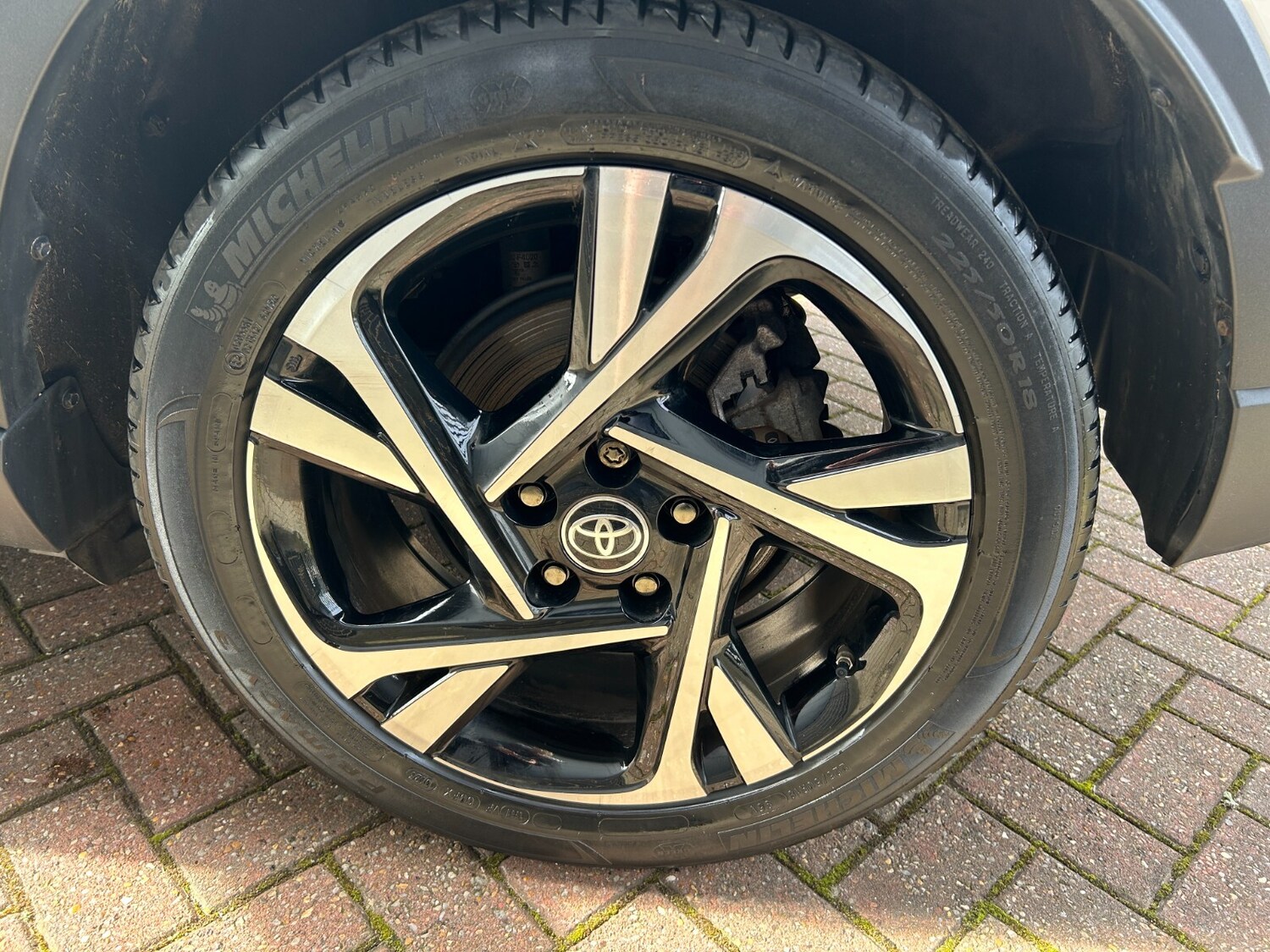 Used Toyota C-HR 2023 for sale - 78036775: Photo 13