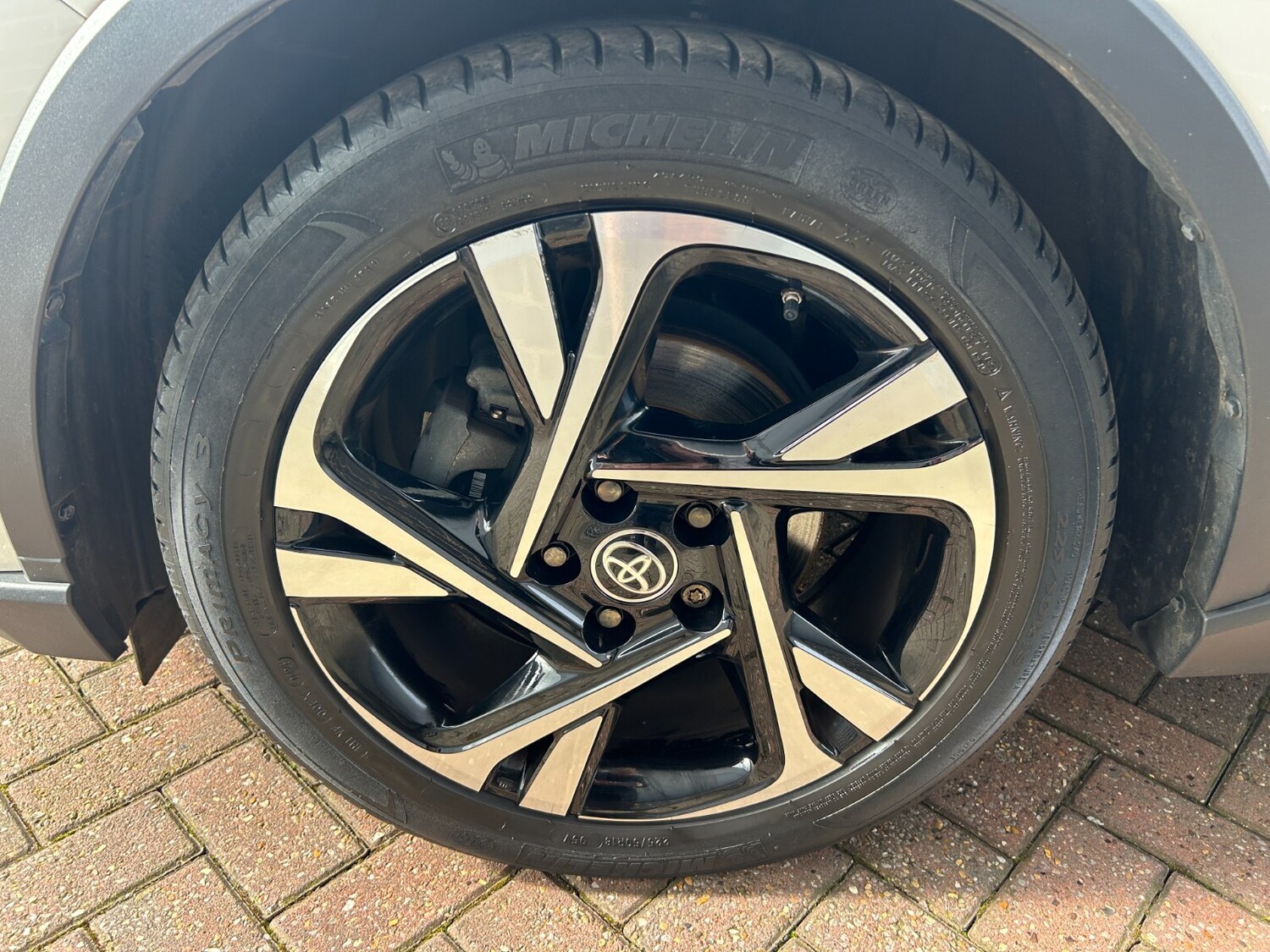 Used Toyota C-HR 2023 for sale - 78036775: Photo 14