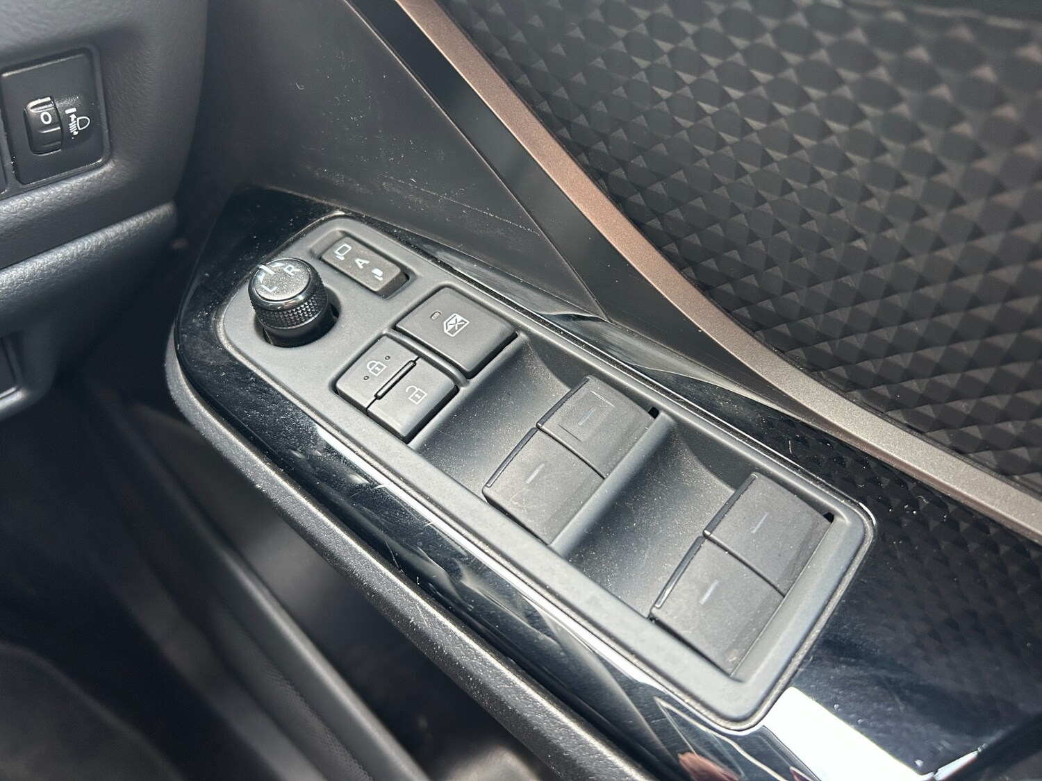 Used Toyota C-HR 2023 for sale - 78036775: Photo 32