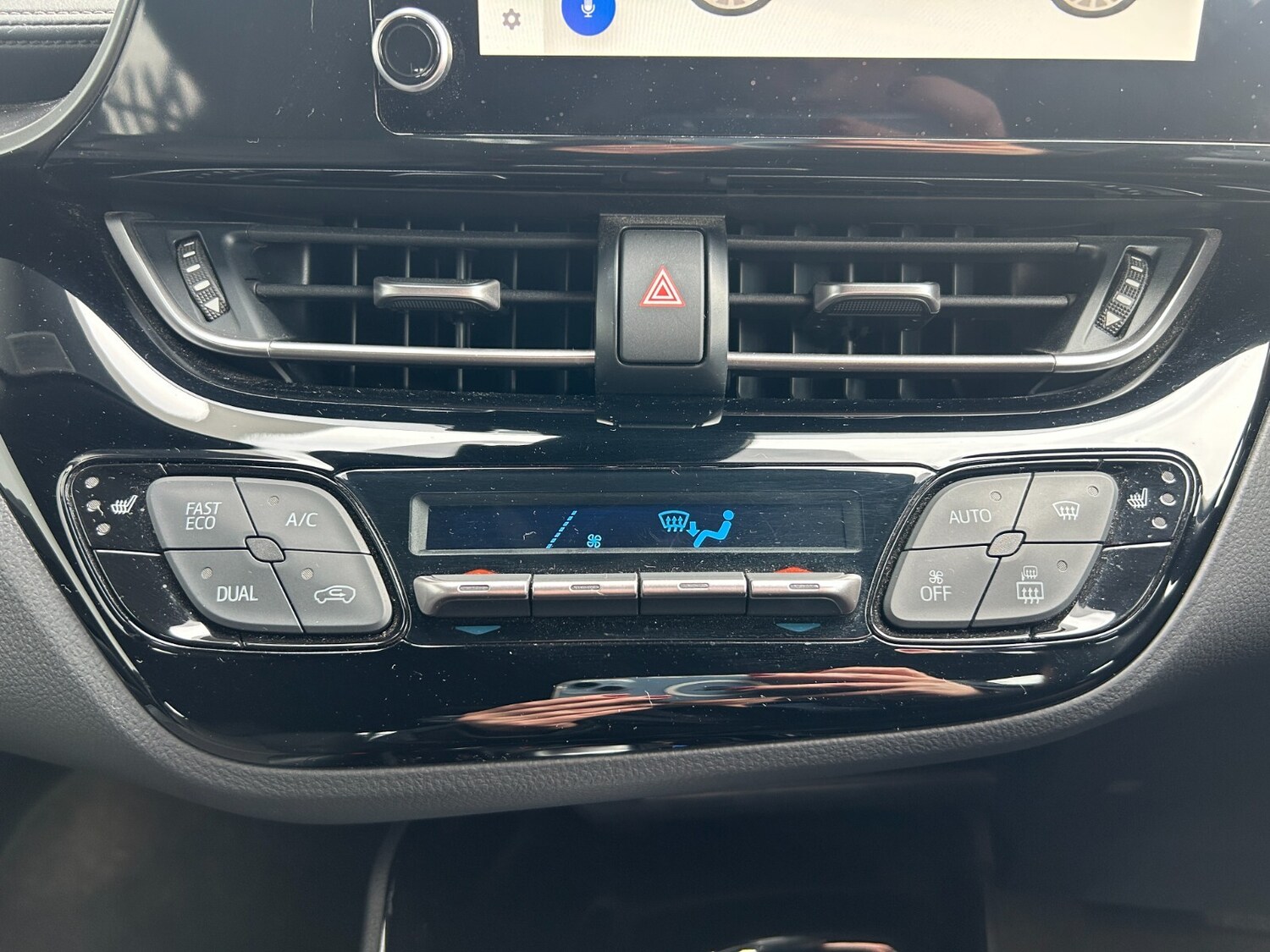 Used Toyota C-HR 2023 for sale - 78036775: Photo 37