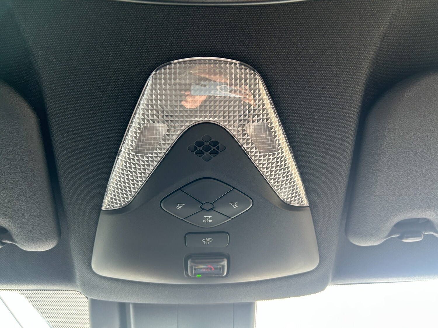 Used Toyota C-HR 2023 for sale - 78036775: Photo 40