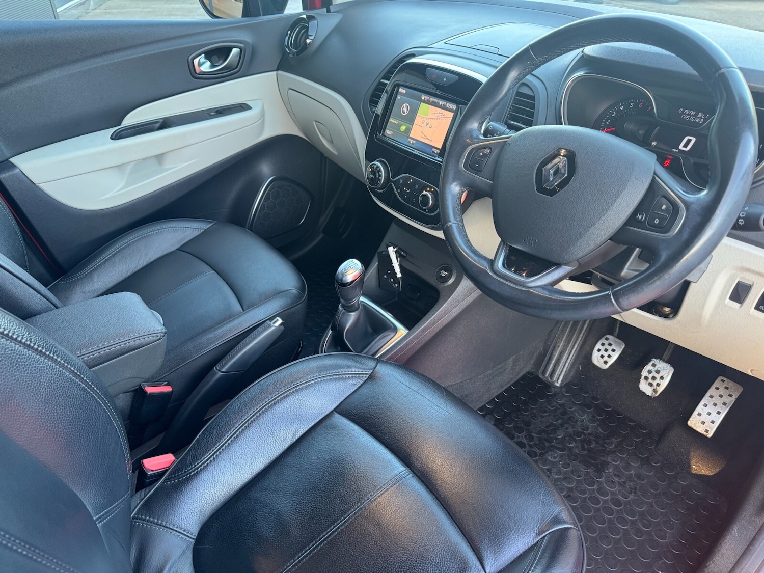 Used Renault Captur 2019 for sale - 76851213: Photo 21
