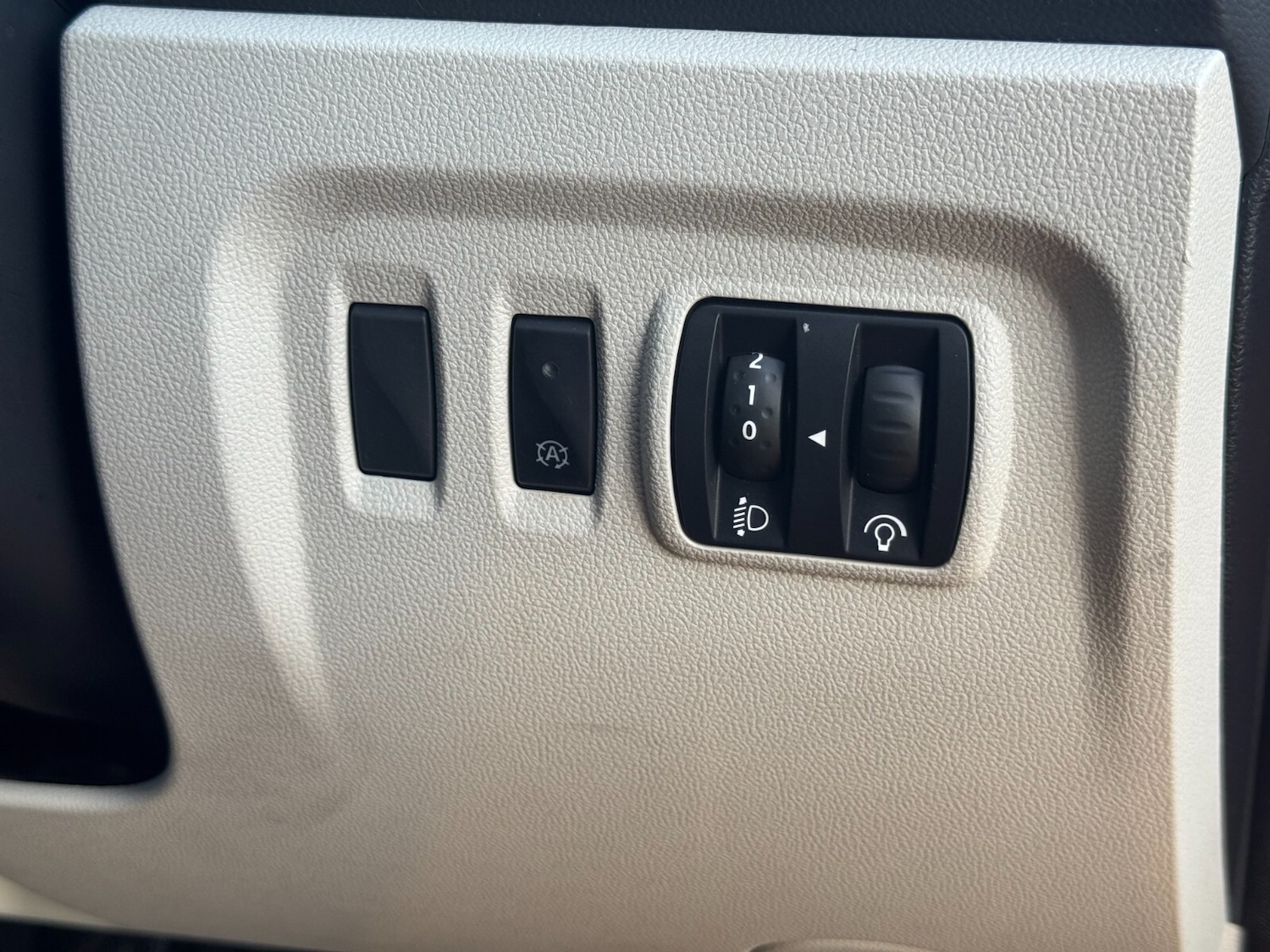 Used Renault Captur 2019 for sale - 76851213: Photo 23