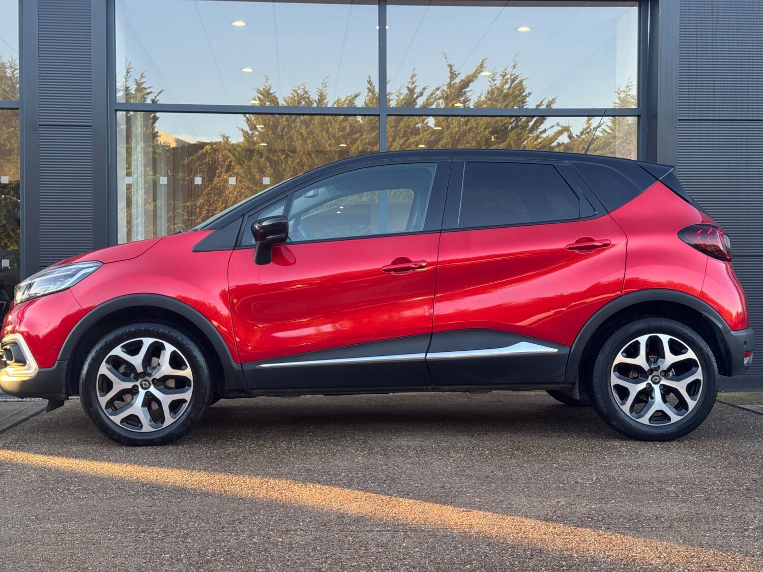 Used Renault Captur 2019 for sale - 76851213: Photo 7