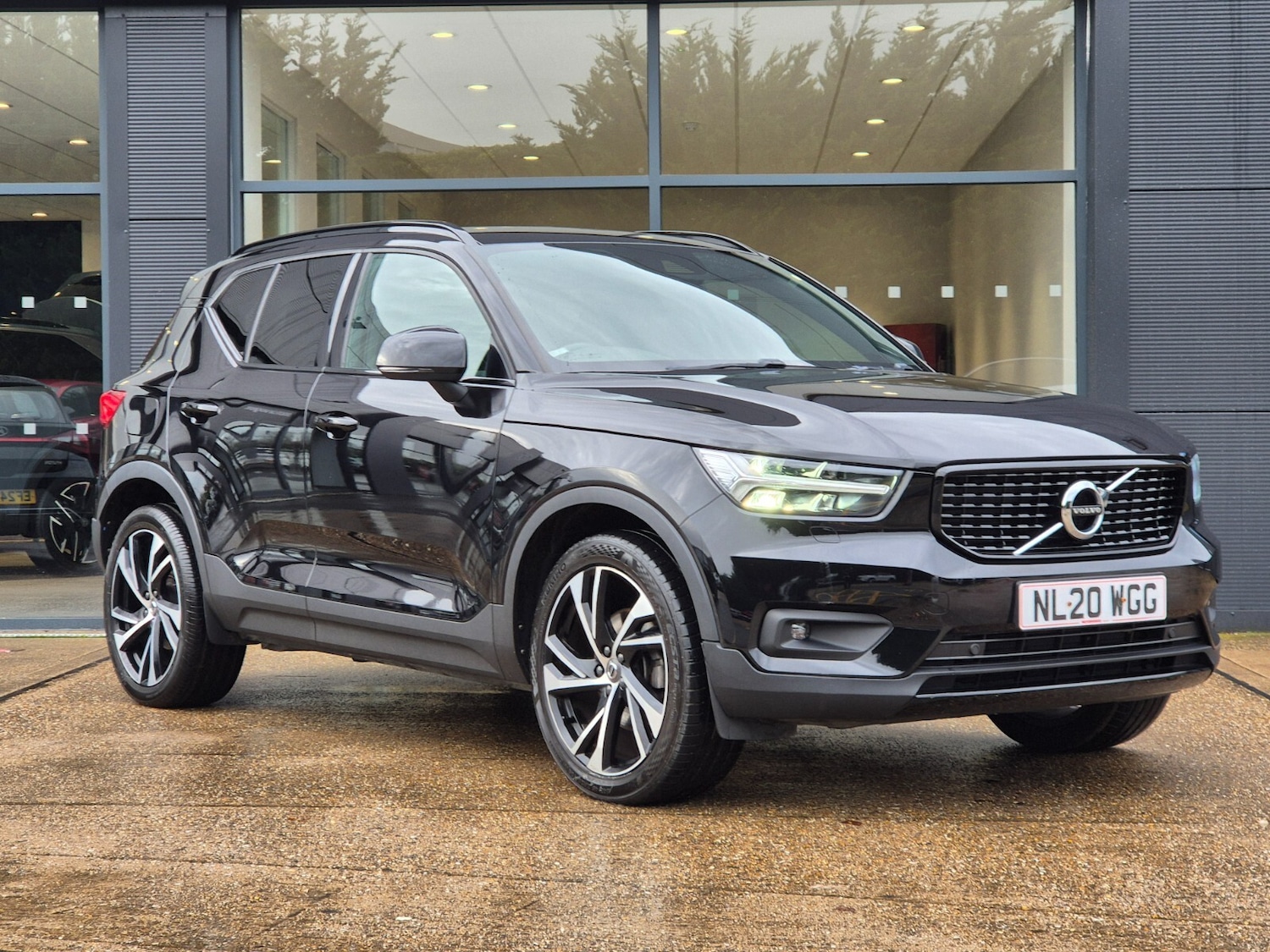 Used Volvo XC40 2020 for sale - 76871600: Photo 1