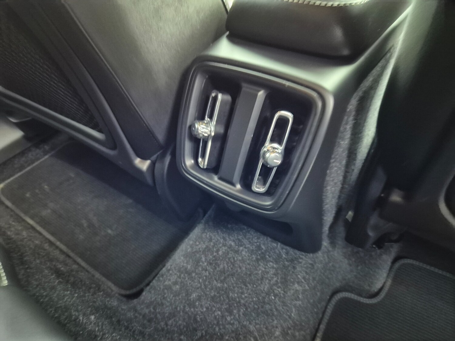 Used Volvo XC40 2020 for sale - 76871600: Photo 23