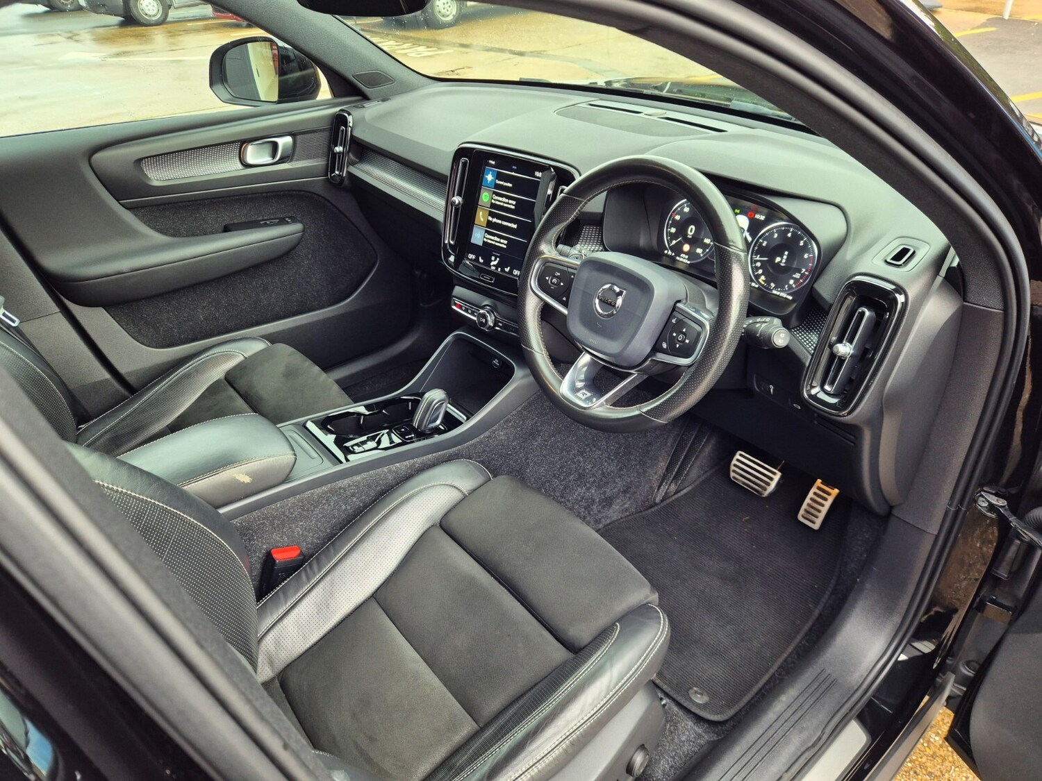 Used Volvo XC40 2020 for sale - 76871600: Photo 26