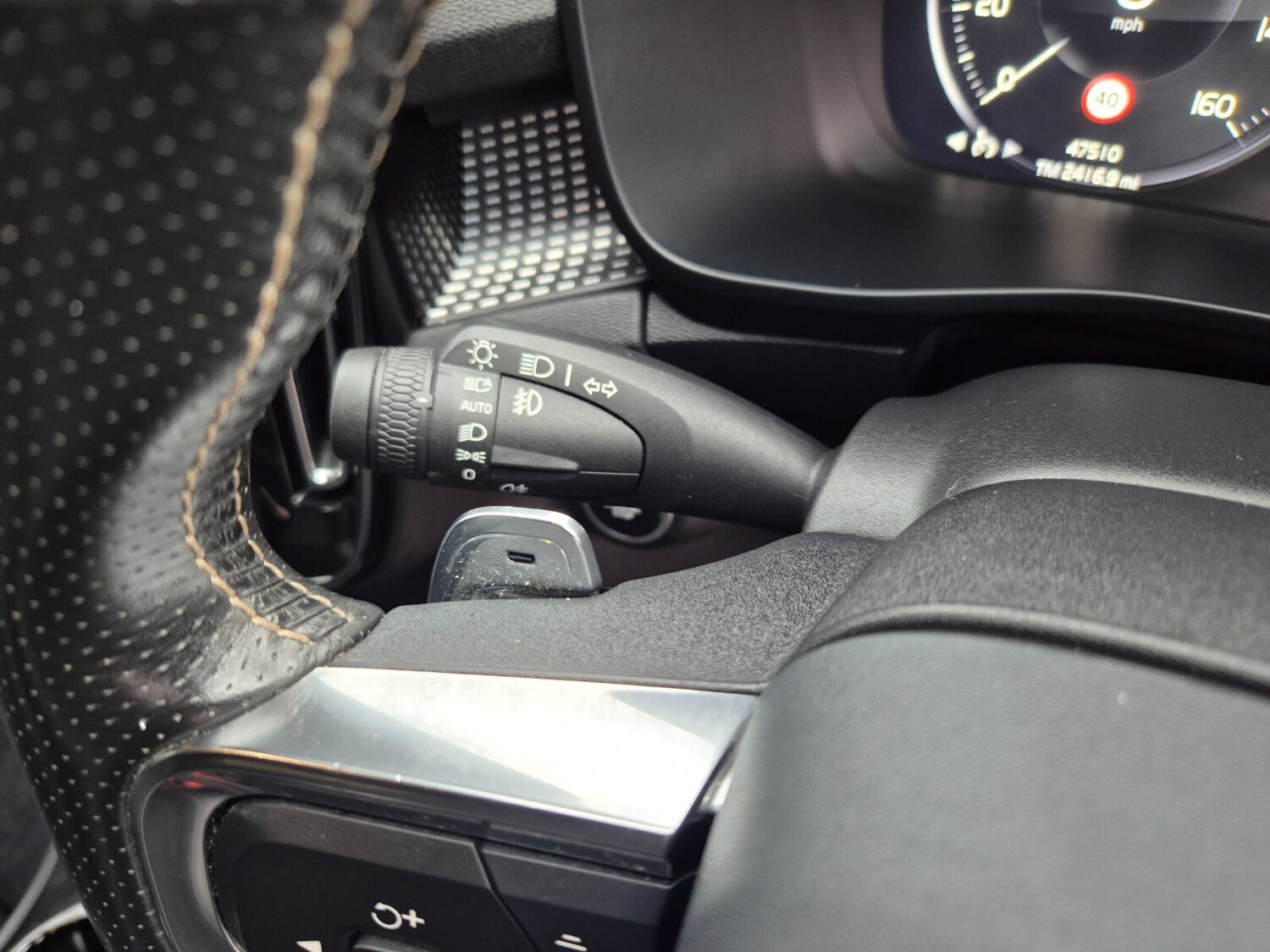 Used Volvo XC40 2020 for sale - 76871600: Photo 34