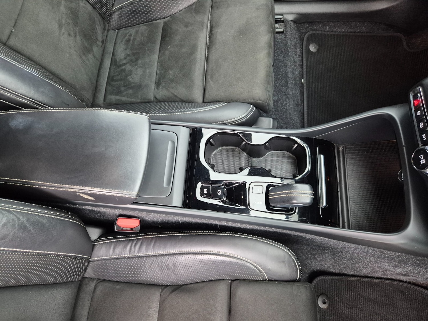 Used Volvo XC40 2020 for sale - 76871600: Photo 36