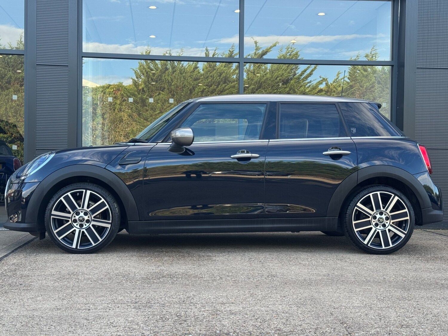 Used MINI Hatch 2024 for sale - 75852544: Photo 16