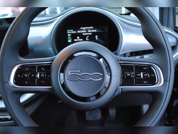 Used Fiat 500 2023 for sale - 76861700: Photo