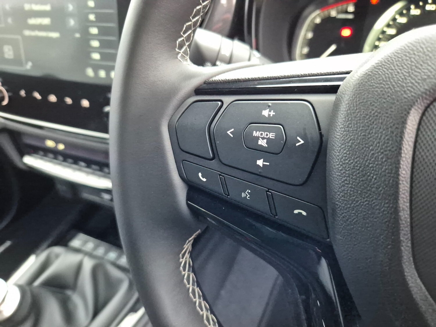 Used Isuzu D-Max 2025 for sale - 76874141: Photo 38