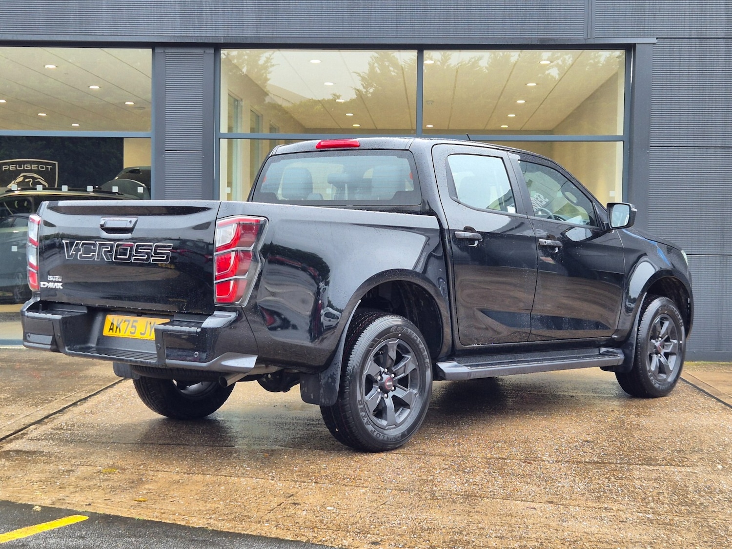 Used Isuzu D-Max 2025 for sale - 76874141: Photo 4