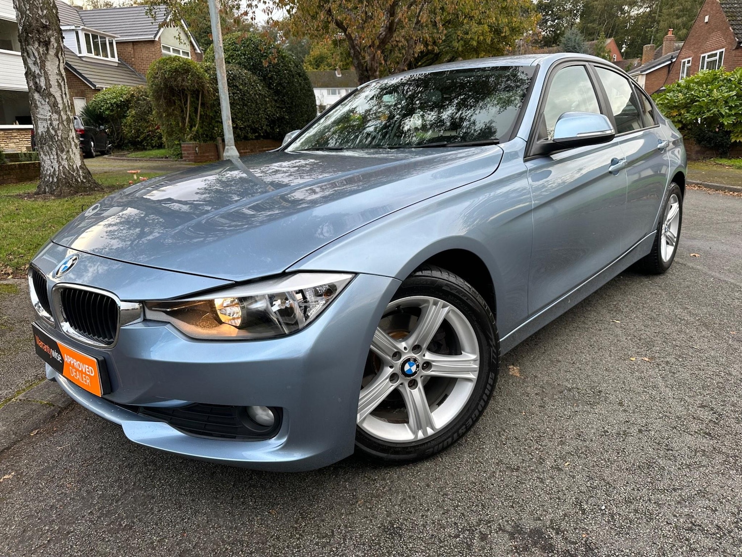 Used BMW 3 Series 2012 for sale - 77927972: Photo 2