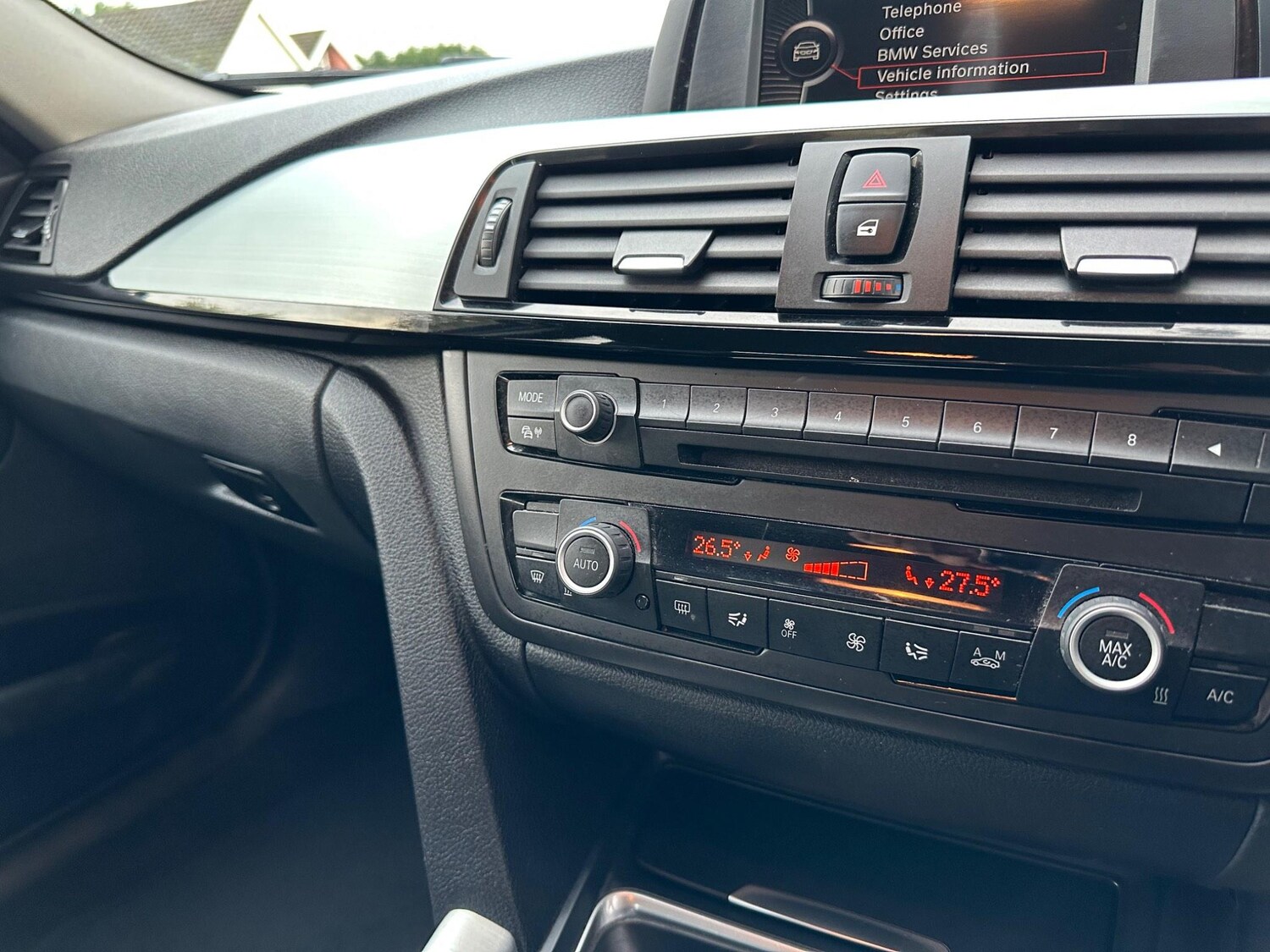 Used BMW 3 Series 2012 for sale - 77927972: Photo 21