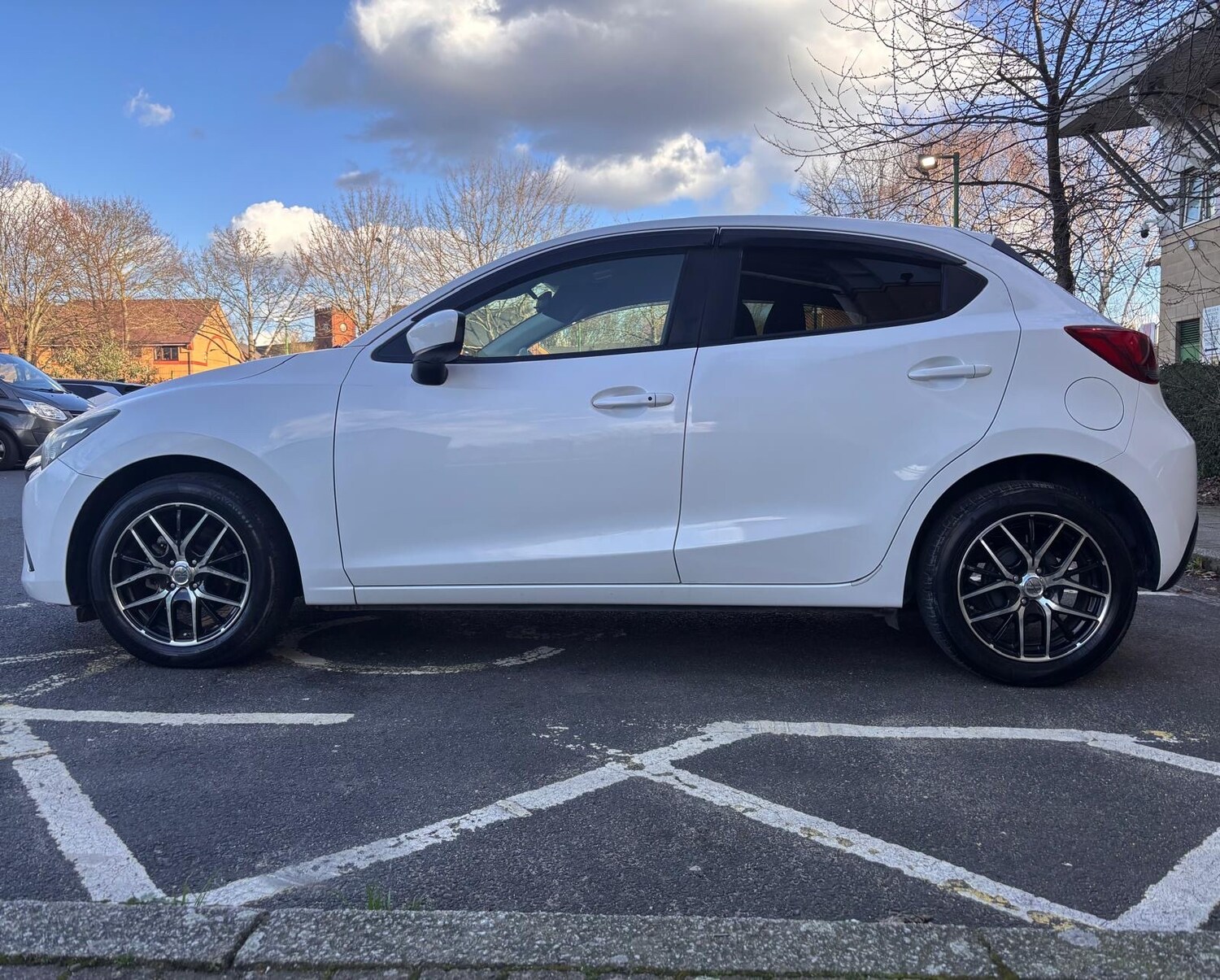 Used Mazda Demio 2025 for sale - 77966402: Photo 8