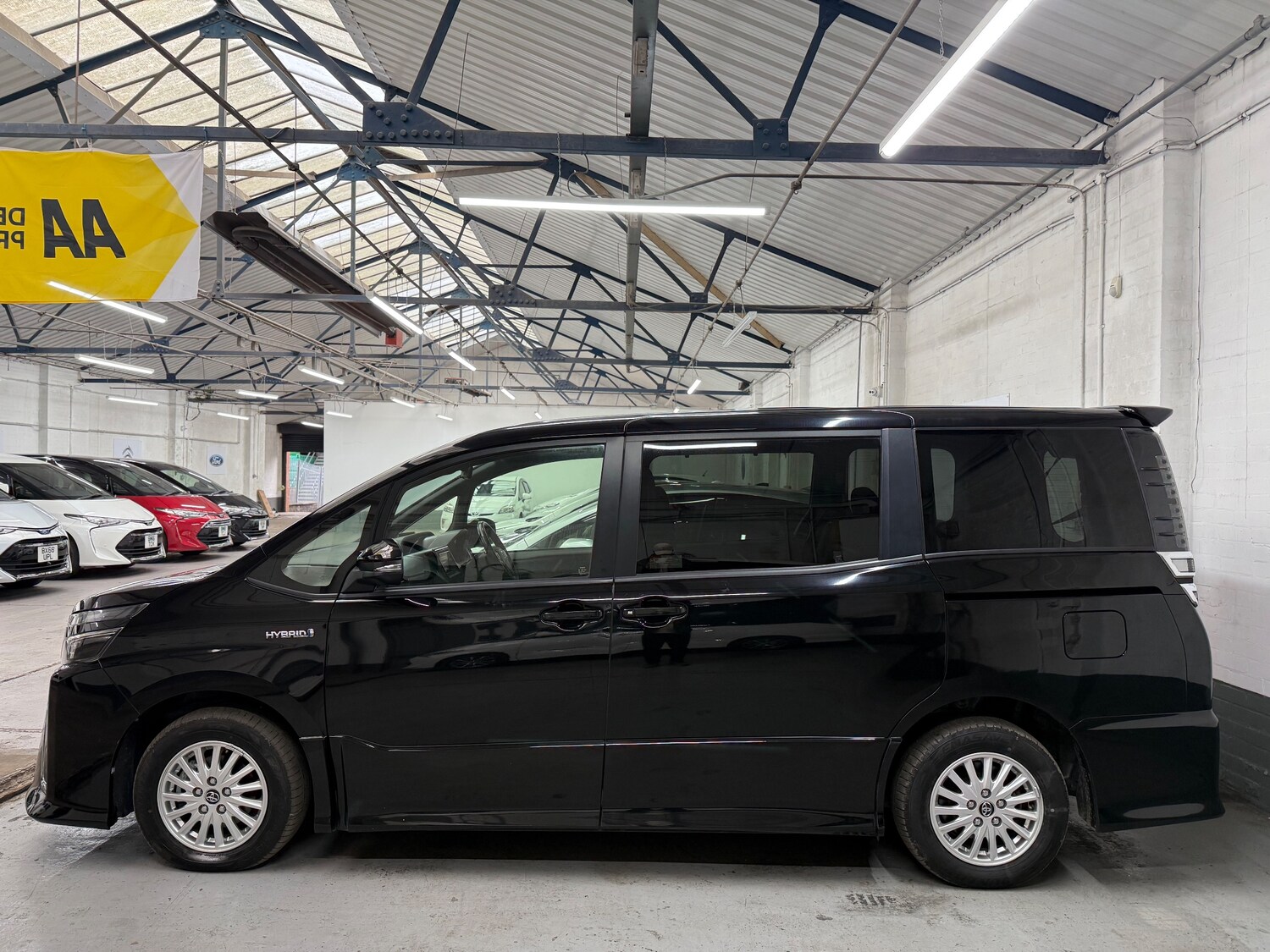 Used Toyota Noah 2026 for sale - 77966433: Photo 9