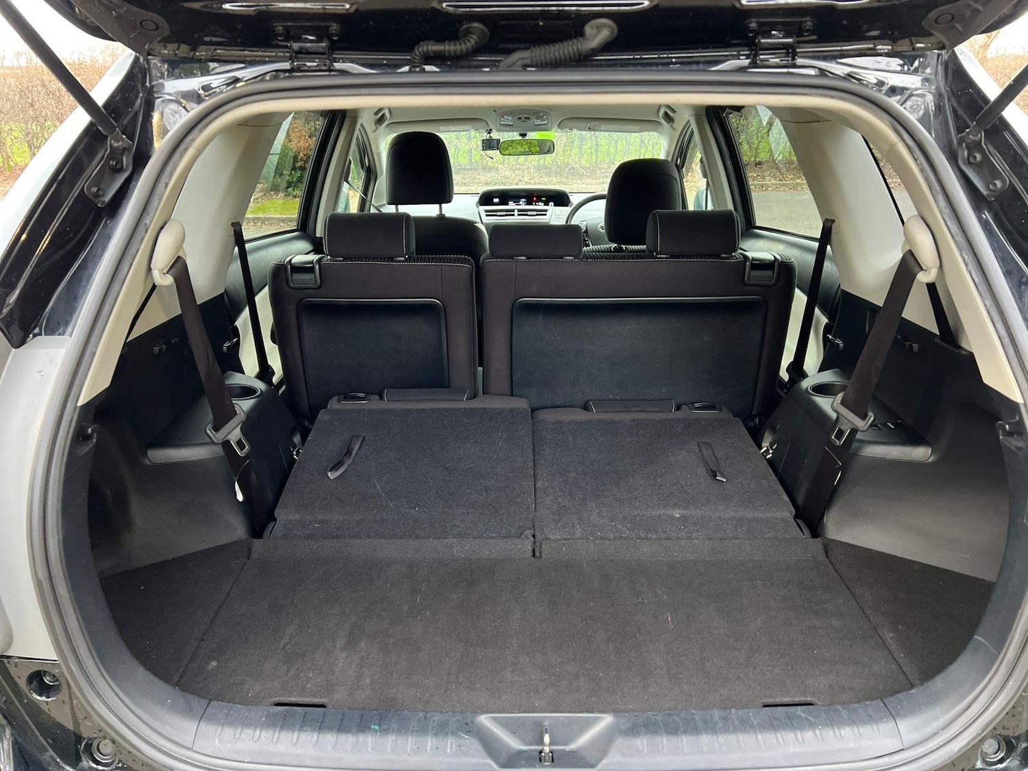 Used Toyota Prius+ 2016 for sale - 77966432: Photo 20