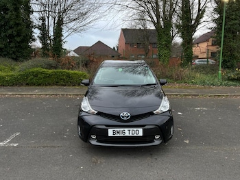 Used Toyota Prius+ 2016 for sale - 77966432: Photo