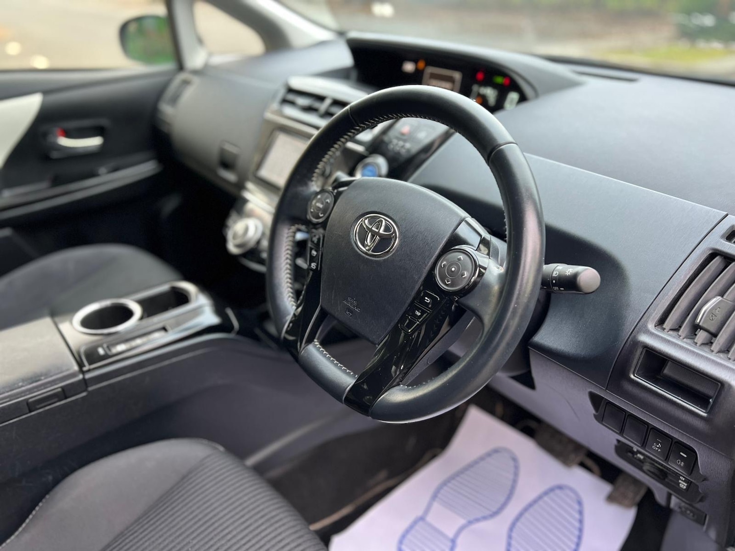 Used Toyota Prius+ 2016 for sale - 77966432: Photo 8