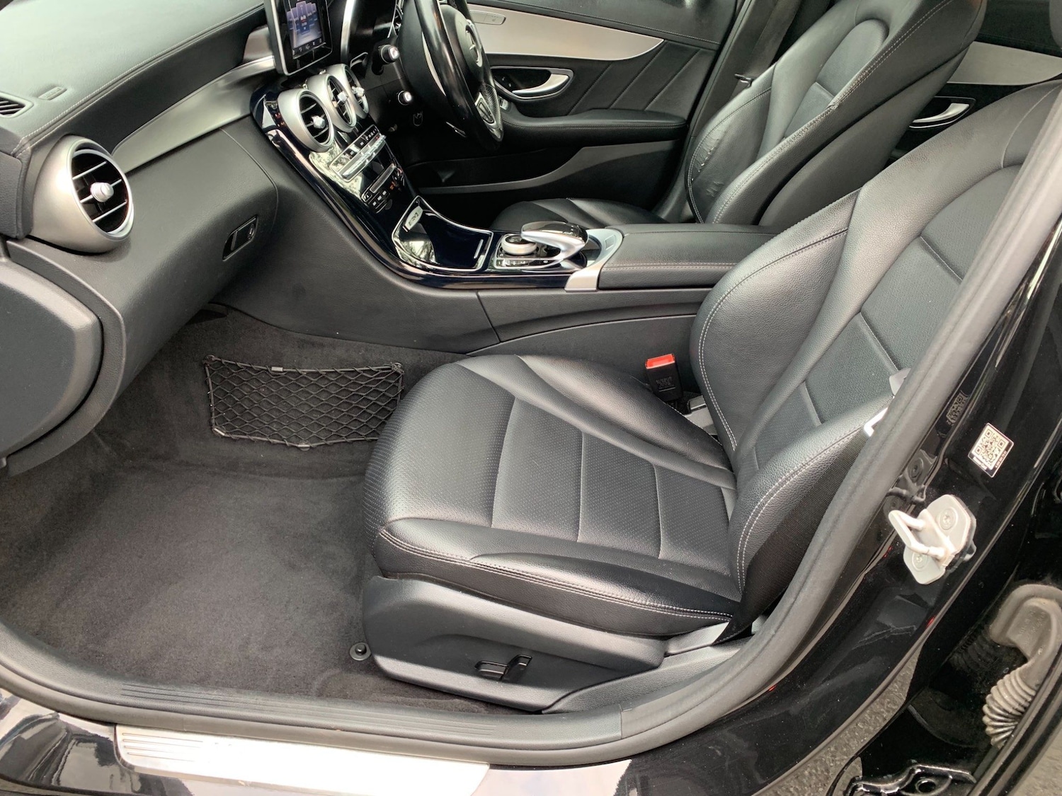 Used Mercedes-Benz C Class 2015 for sale - 77927878: Photo 21