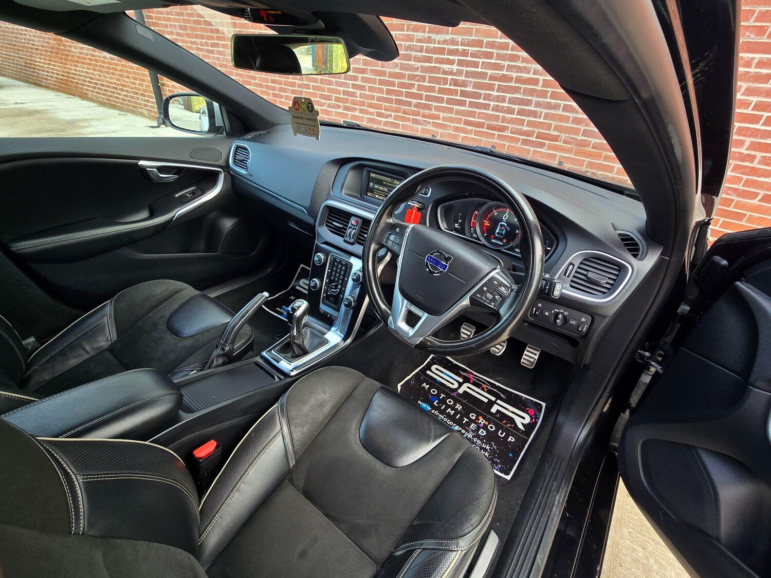 Used Volvo V40 2016 for sale - 77850540: Photo 11