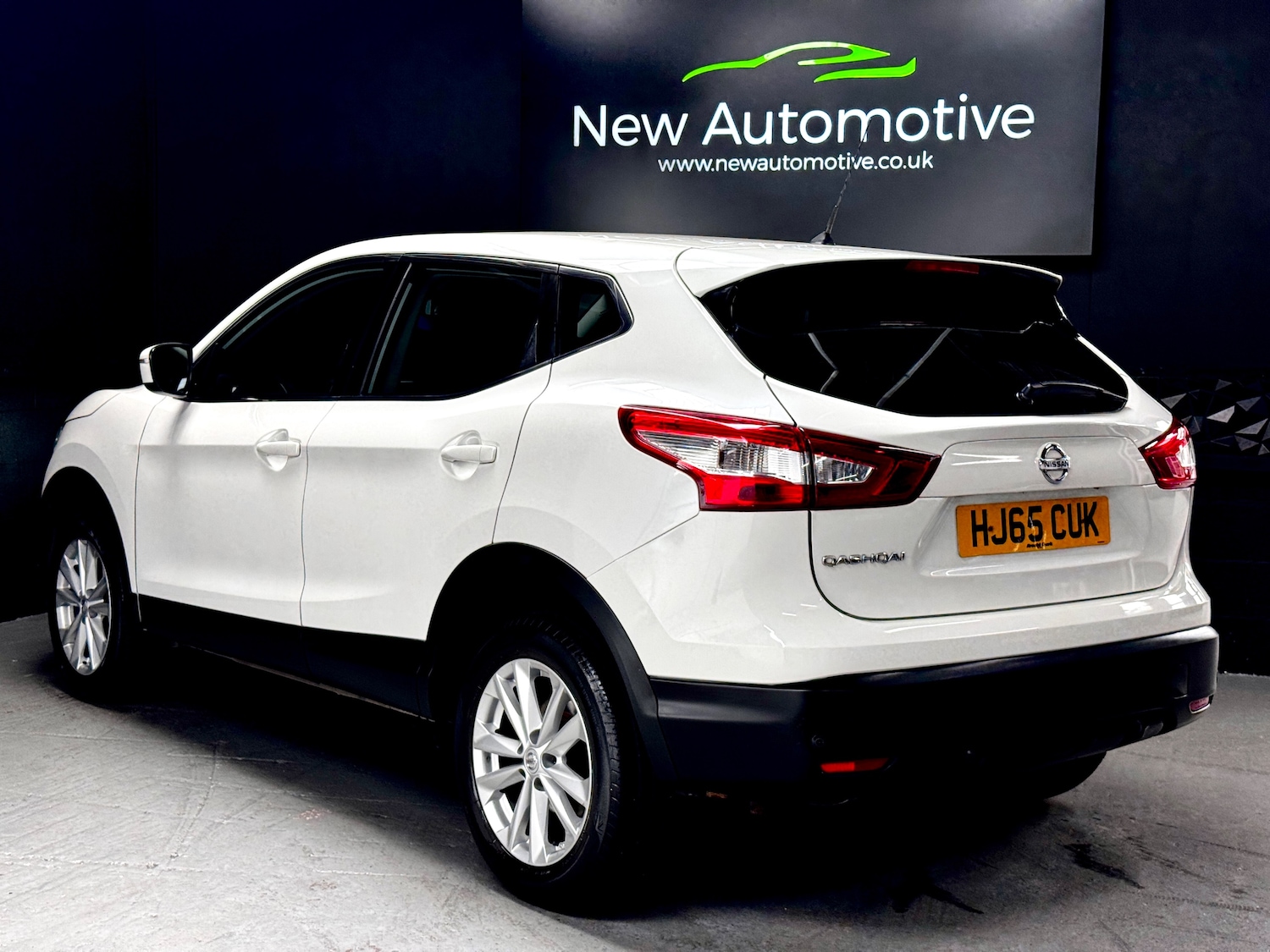 Used Nissan Qashqai 2015 for sale - 77762485: Photo 2