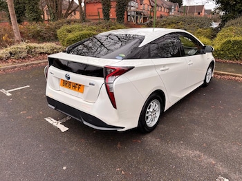 Used Toyota Prius 2018 for sale - 77966418: Photo