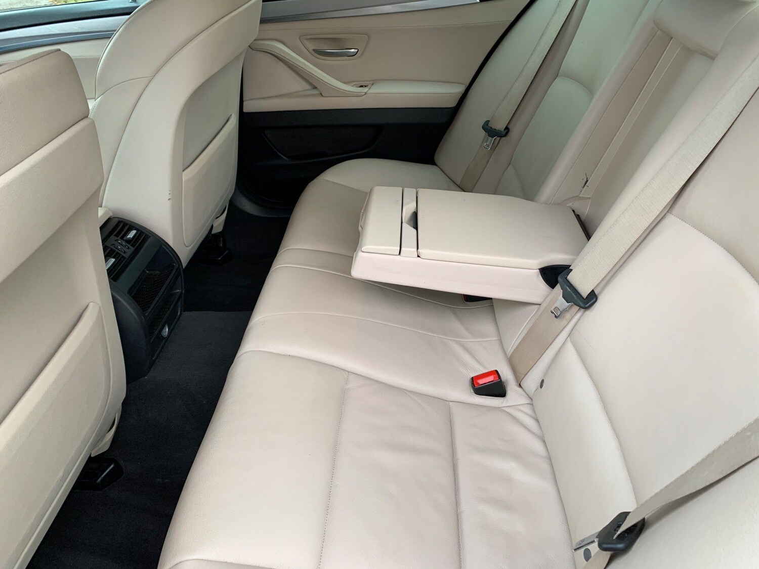 Used BMW 5 Series 2011 for sale - 77927966: Photo 15