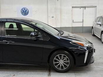 Used Toyota Prius 2021 for sale - 78734187: Photo