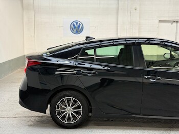 Used Toyota Prius 2021 for sale - 78734187: Photo