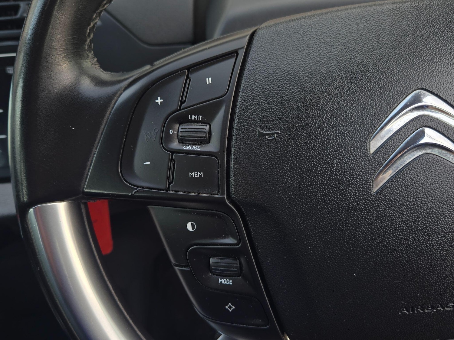 Used Citroen C4 Picasso 2015 for sale - 77850541: Photo 23