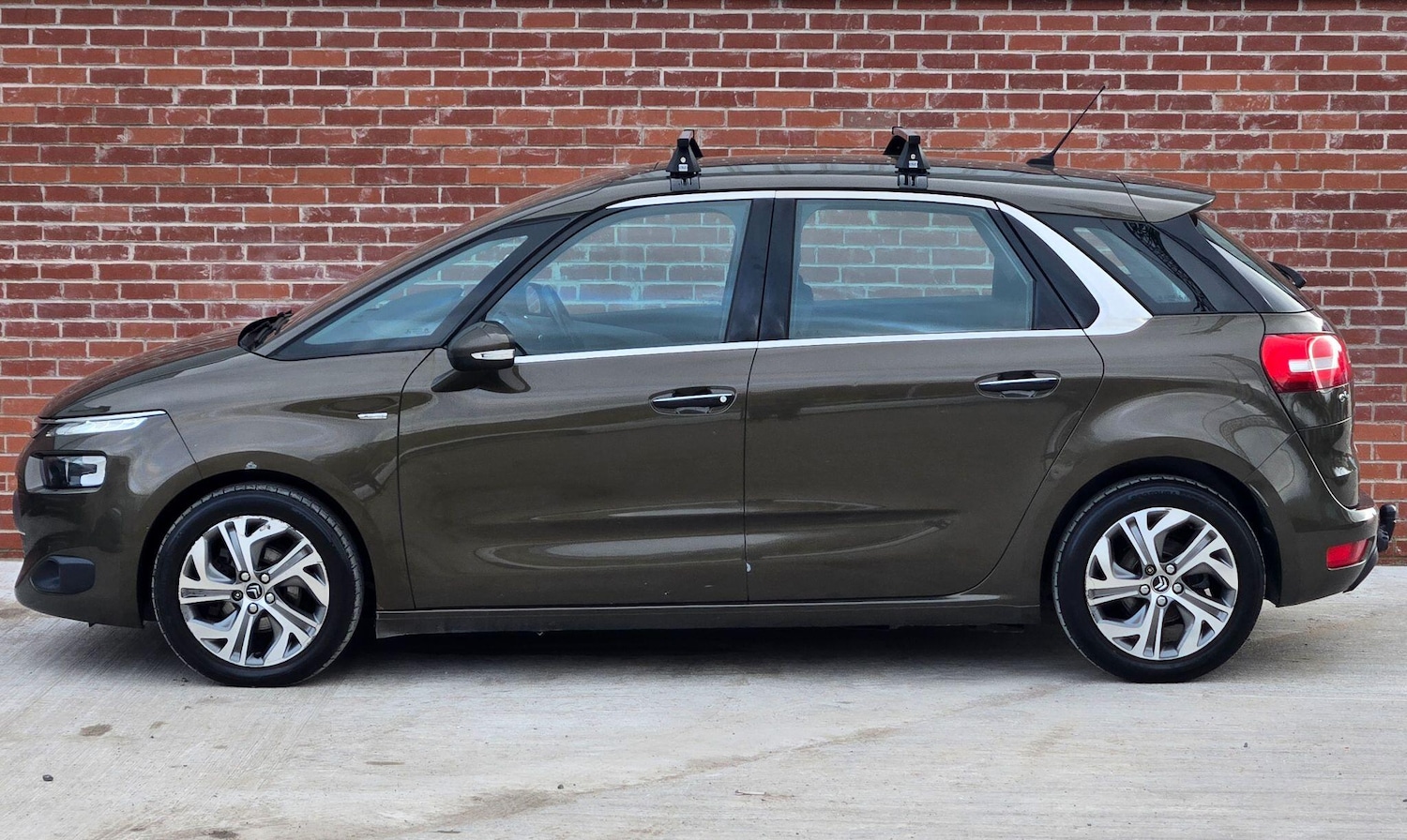 Used Citroen C4 Picasso 2015 for sale - 77850541: Photo 8