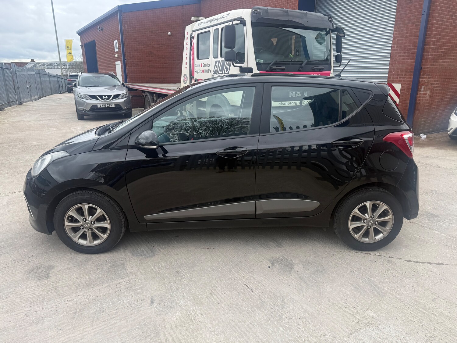 Used Hyundai i10 2016 for sale - 77762495: Photo 7