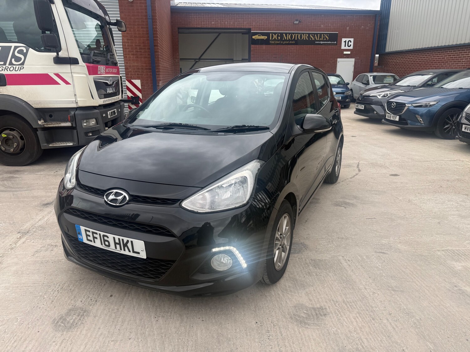 Used Hyundai i10 2016 for sale - 77762495: Photo 8