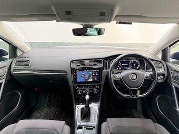 Used Volkswagen Golf 2018 for sale - 78603708: Photo